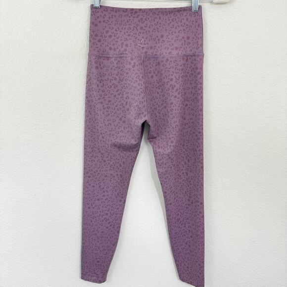 Beyond Yoga X Barre 3 Women's Leggings Measures M Cheetah Leopard Active Pink - Picture 2 of 4